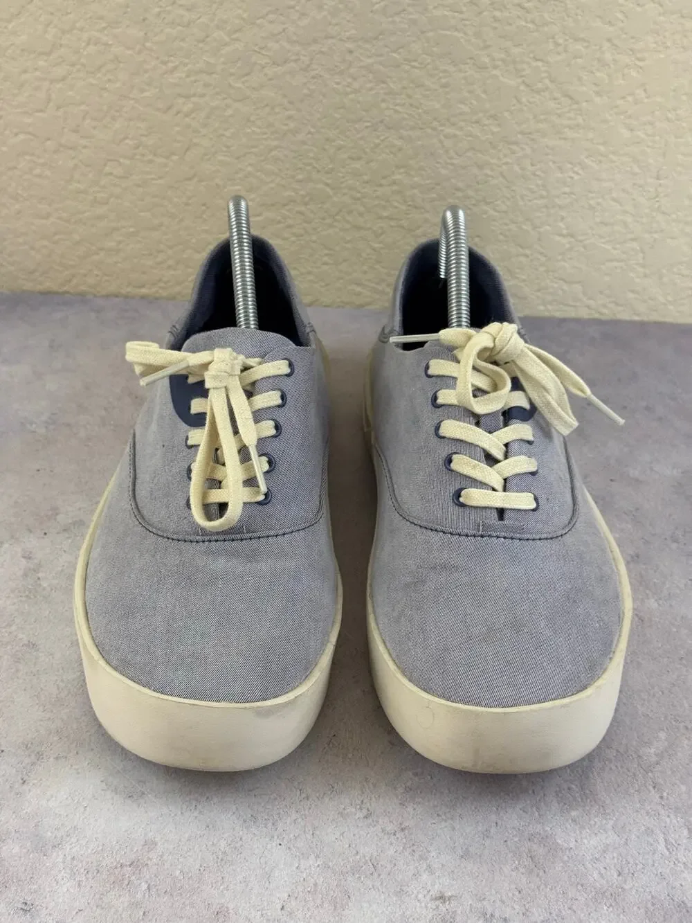 OluKai Tradewind Light Blue Sneakers Shoes Men US 9 Lace Comfort Boat Beach